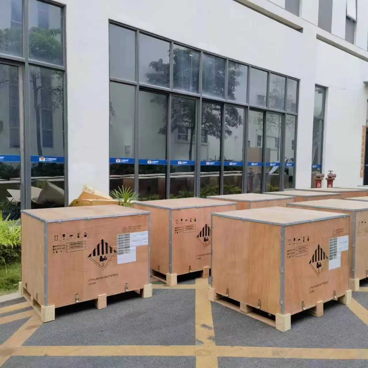 Factory Deep Cycle Customized Battery Lithium Ion Pack 60 volt lithium ion battery 60ah powerful battery for electric scooter