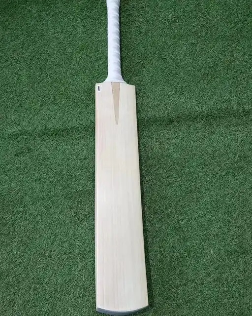 Fresh Stock Customized English Willow Cricket Bat 2022