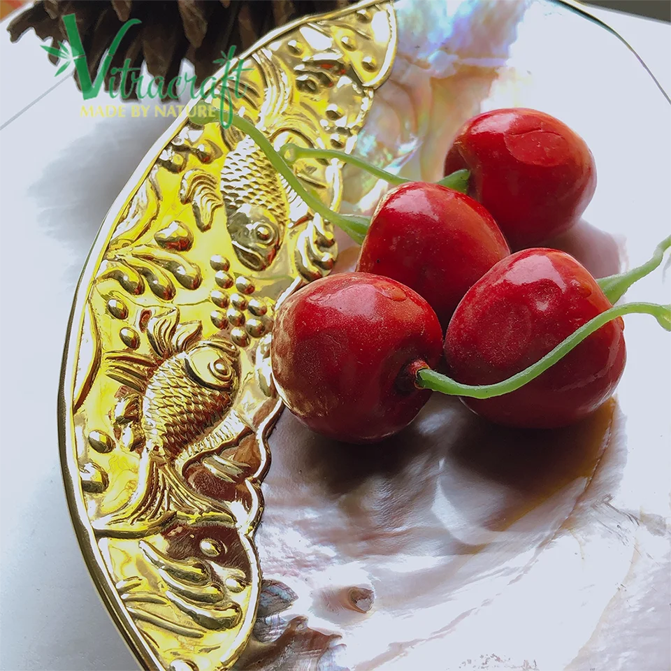 Best Selling Pink Mother-of-Pearl Caviar Plate Square Shape with Unique Copper Metal Motifs for Food Presentation