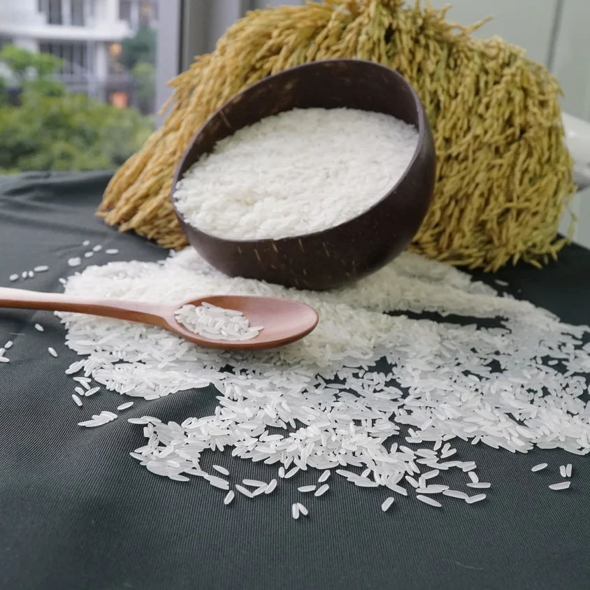 Белый рис высшего качества с длинным зерном ST24-лучший в