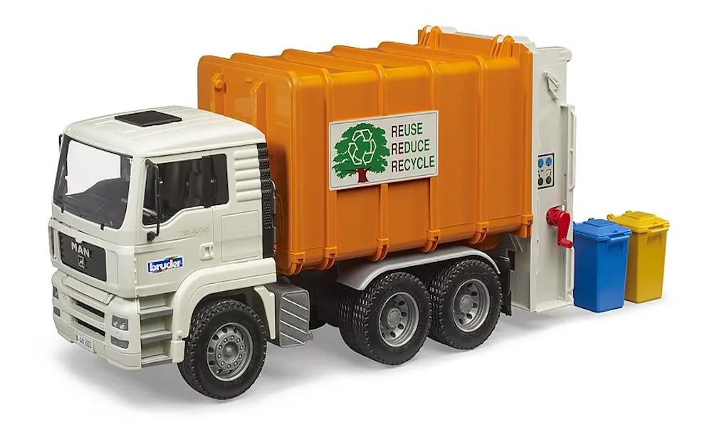 Garbage truck.jpeg