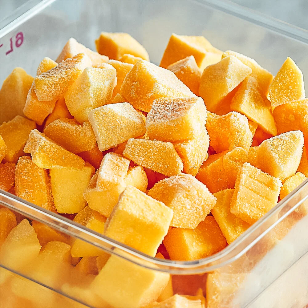 FROZEN MANGO CHUNKS / READY FOR SMOOTHIES AND DESSERTS / MADE IN VIETNAM