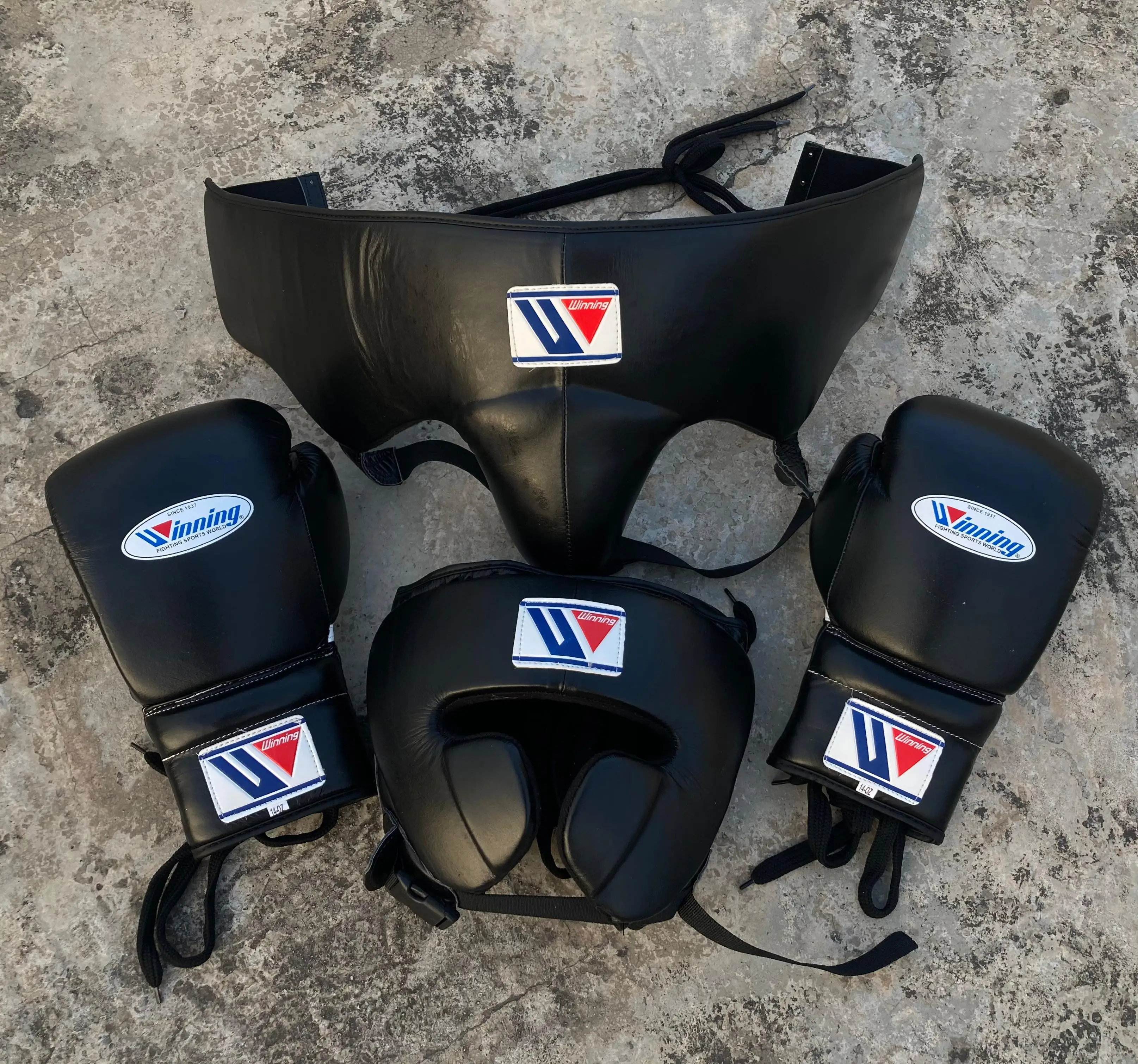 2019 New Professional Winning Boxing Gear Leather Set Winning Boxing Gloves