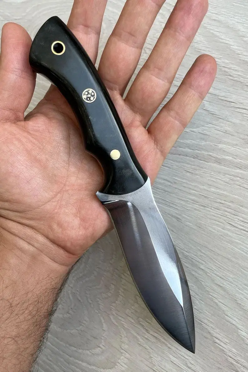 Hot selling handmade carbon steel Knives with Olive Wood Rose Handle & Sheaths