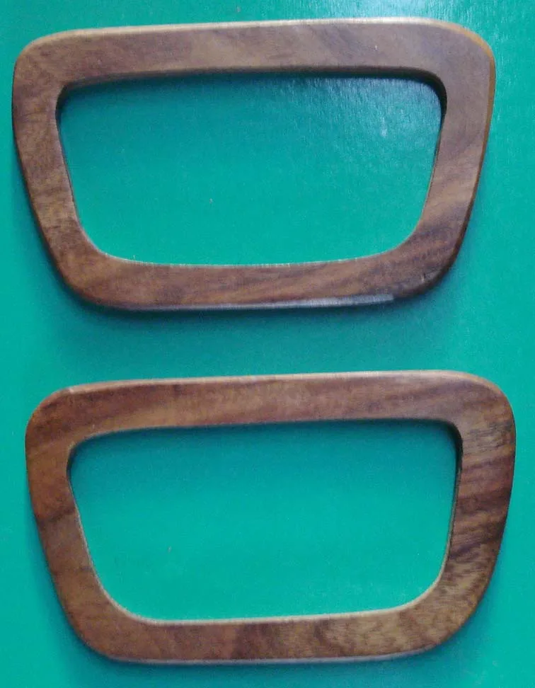 Clutch wooden bag handle