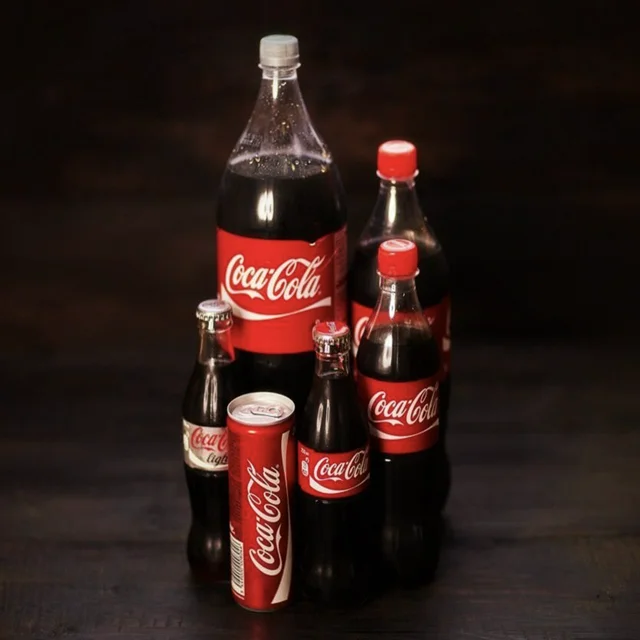 Coca-cola Classic 330ml / Coca Cola Soft Drink 330 ml / Coca Cola 33 Cl Can