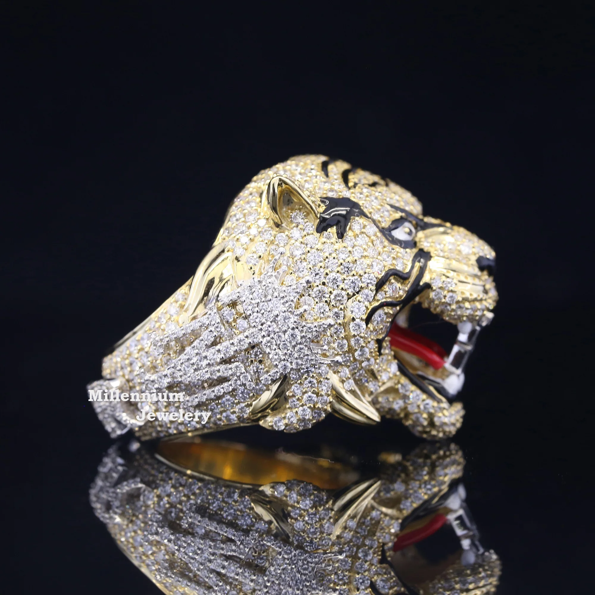 Top Quality Luxuries Round Cut VVS Moissanite Diamond Ring 925 Sterling Silver Tiger Ring Fully Iced Out Hip Hop Ring For Unisex