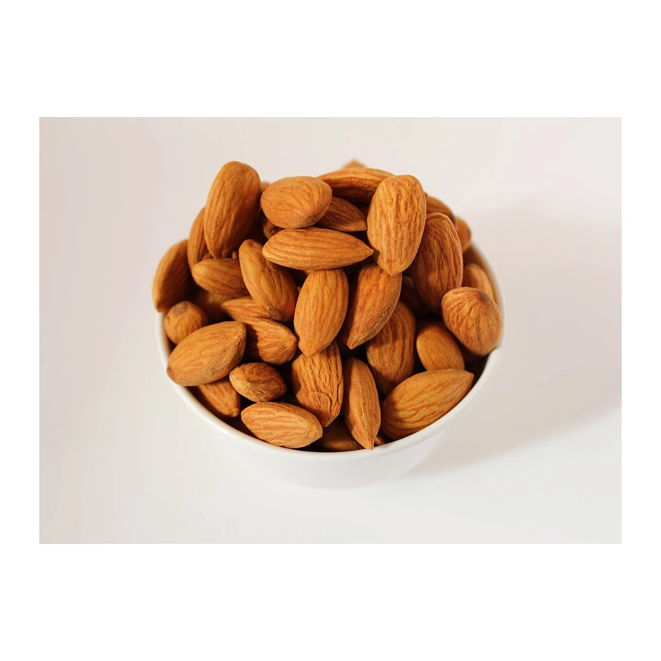 Wholesale Casual Snacks Dried Fruit Original Shelled Almond Nuts