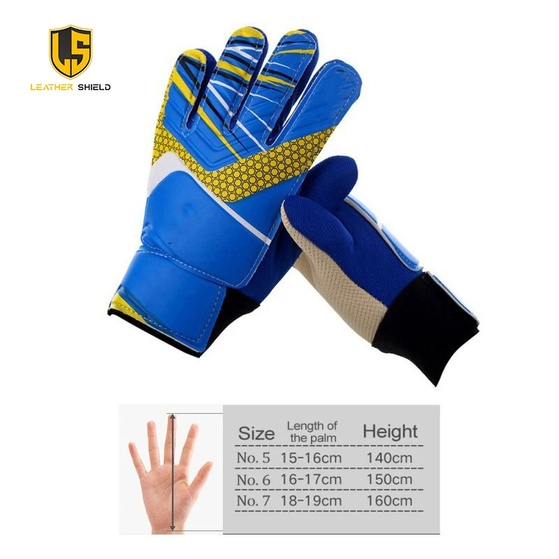 2022 New Design Your Own Material Soccer Football Black Color Goalkeeper Gloves Cheap low Price