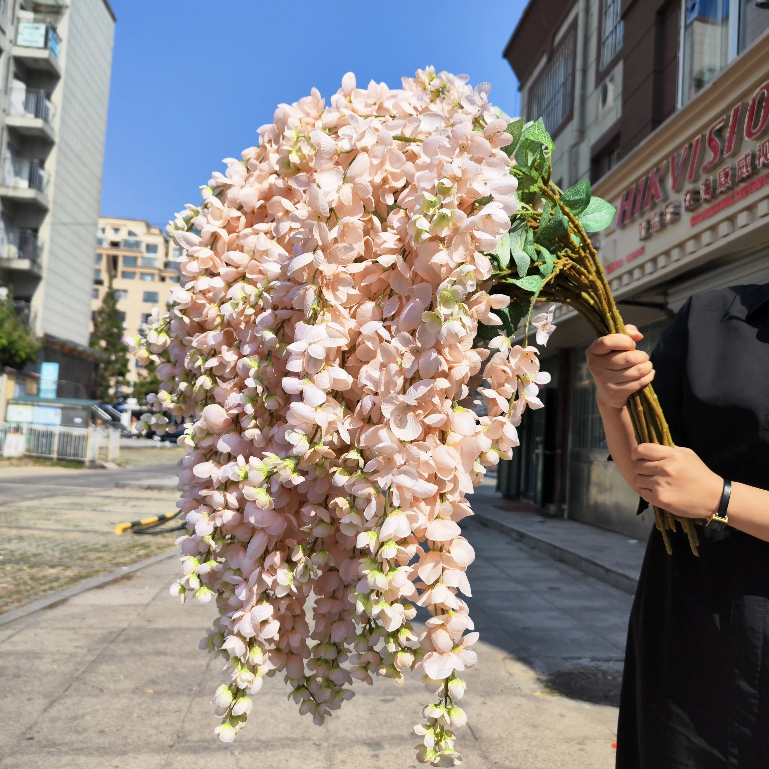 SN-L1044 Свадебные украшения высокой толщины, 3,6 футов, Разноцветные Шелковые ветви, белые Висячие Цветы