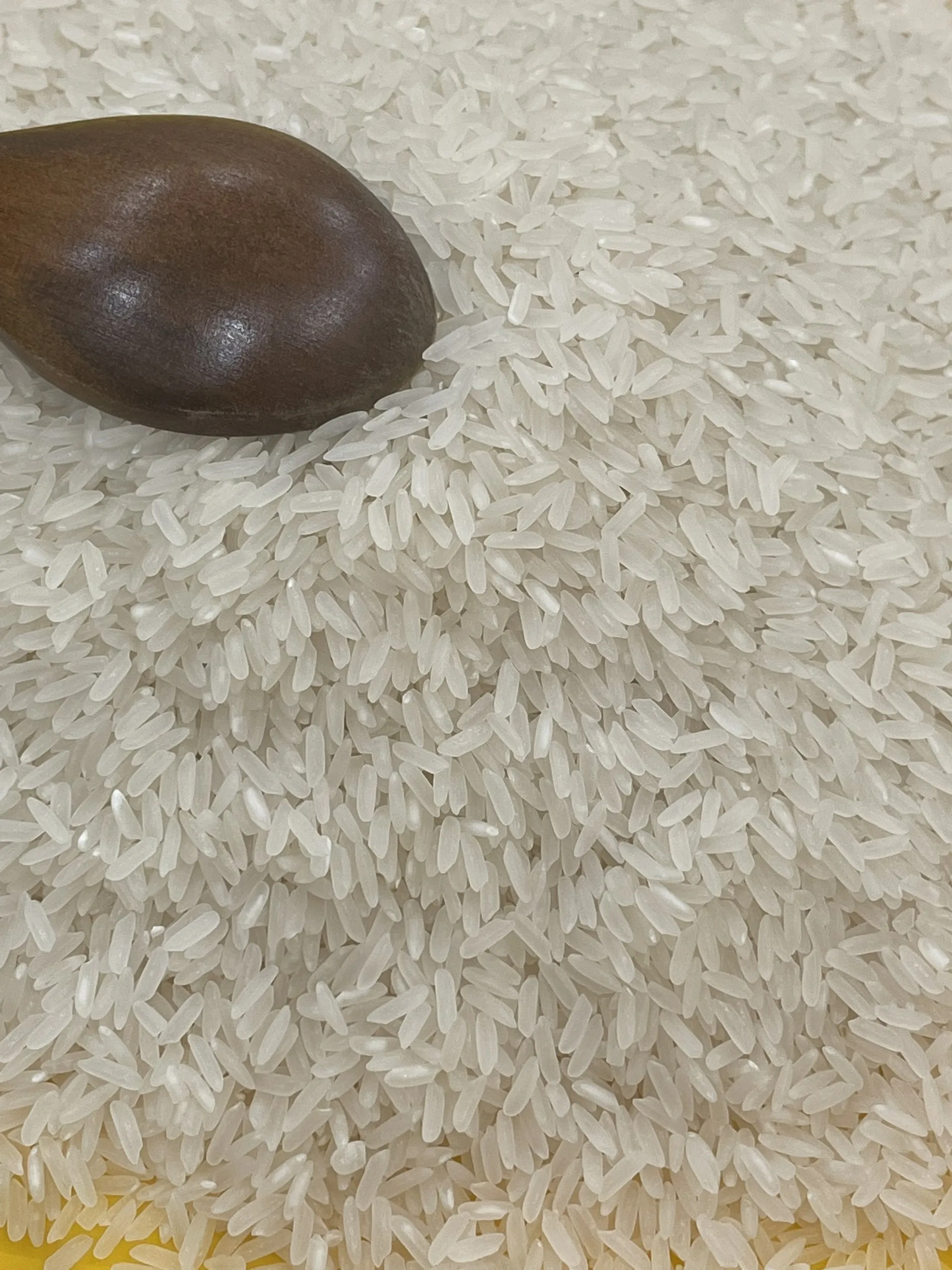 Vietnam 5% Broken Agriculture Soft F&B 50 KG Common Crop Long-Grain Fragrant Rice Old (DT8) In Bag Packaging