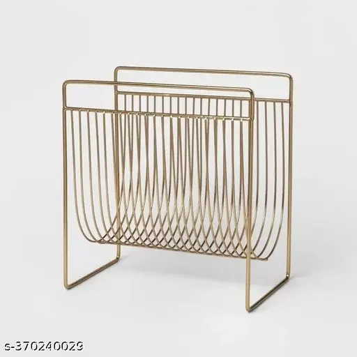 Black Home Storage Organizer Space-Saving Metal Wire Farmhouse Wall Mount Magazine Holder for Books Magazines for Office Use