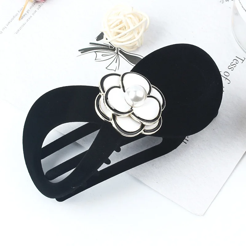 French Small  Concord Curved Hair Claw Clips Side Slid Flat Hair Clips No Slip Strong Hold Duck Clips Hair Accessories for Women