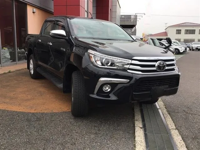DOUBLE CABIN HILUX PICK UP