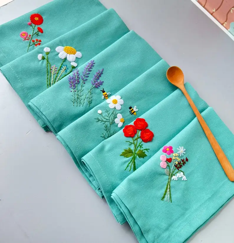 Flower Embroidered Linen Napkins Set Reusable Hand Embroidered Wildflower Dinner Napkins for Family Table Decor Cloth Napkin