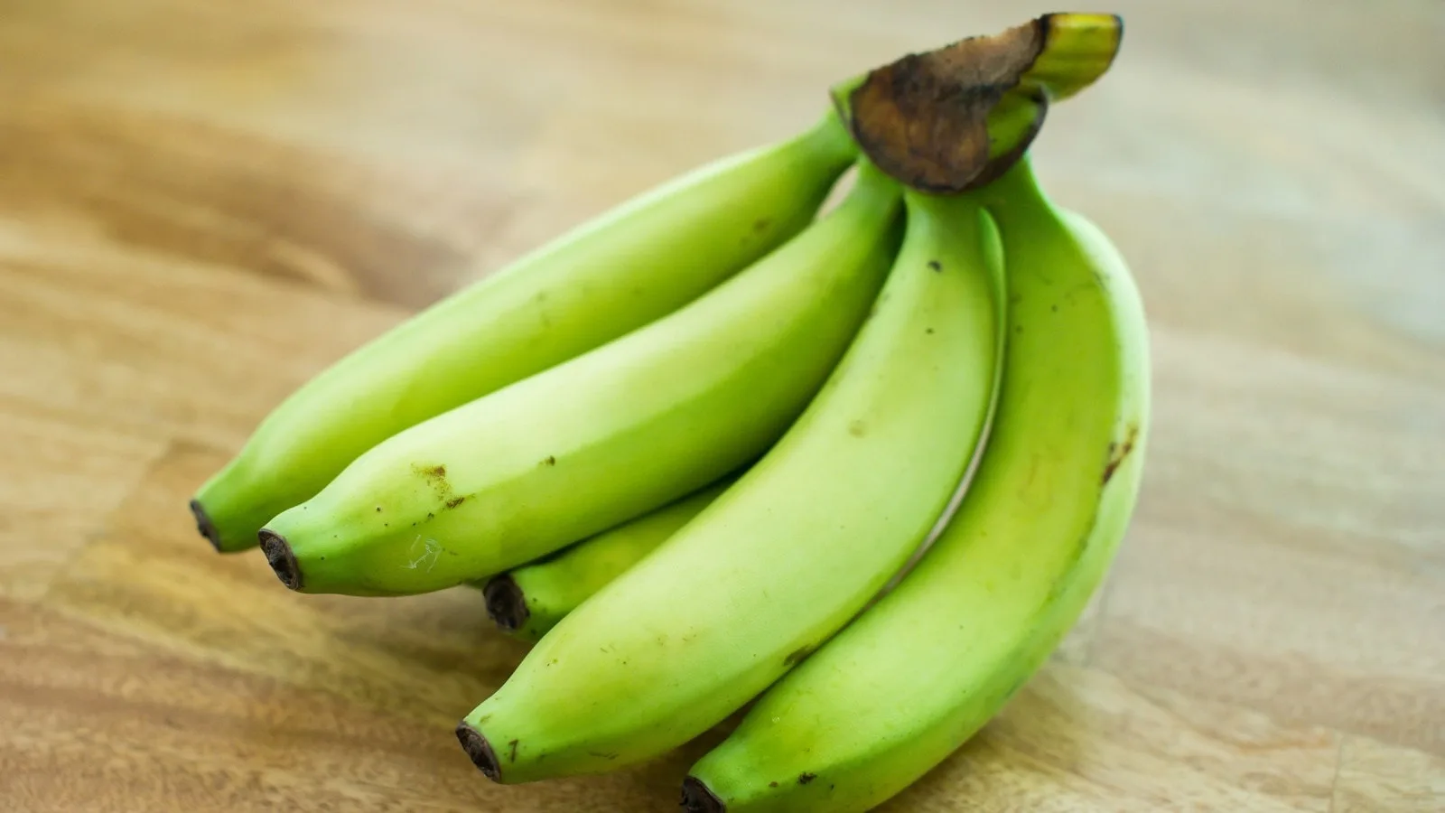Green banana Wholesale high quality green banana fresh fruit Vietnam supplies banana green natural taste