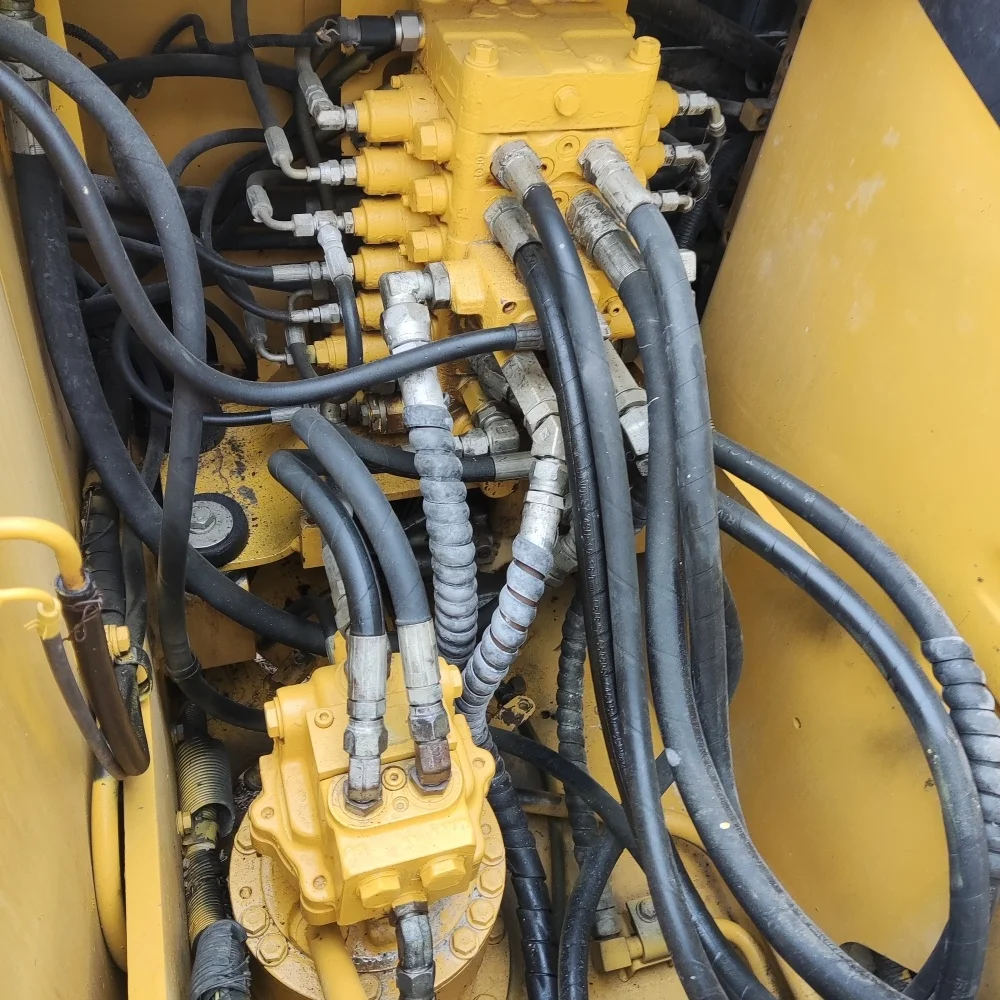 Japan brand Komatsu pc110-7 hydraulic crawler mini backhoe used excavator 7 ton on sale