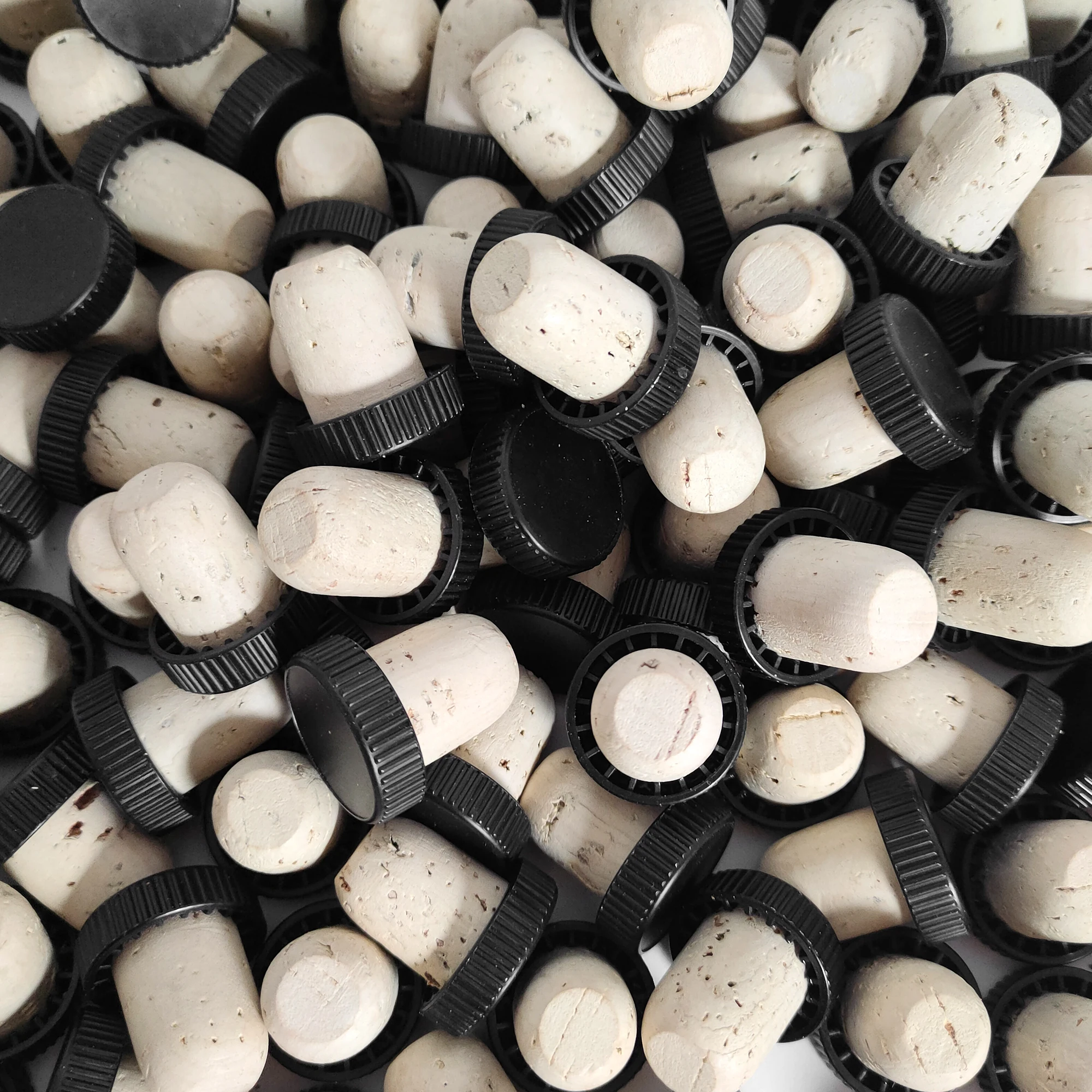 Bartop natural cork stopper with black PVC cap super quality size 27x18,5mm