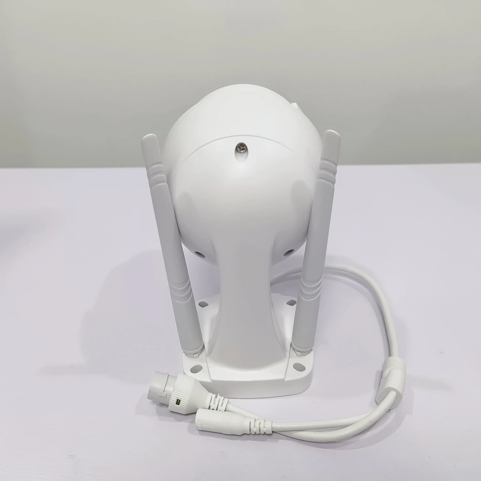 High-definition camera wireless outdoor indoor monitoring security closed-circuit TV with wifi and language intercom function