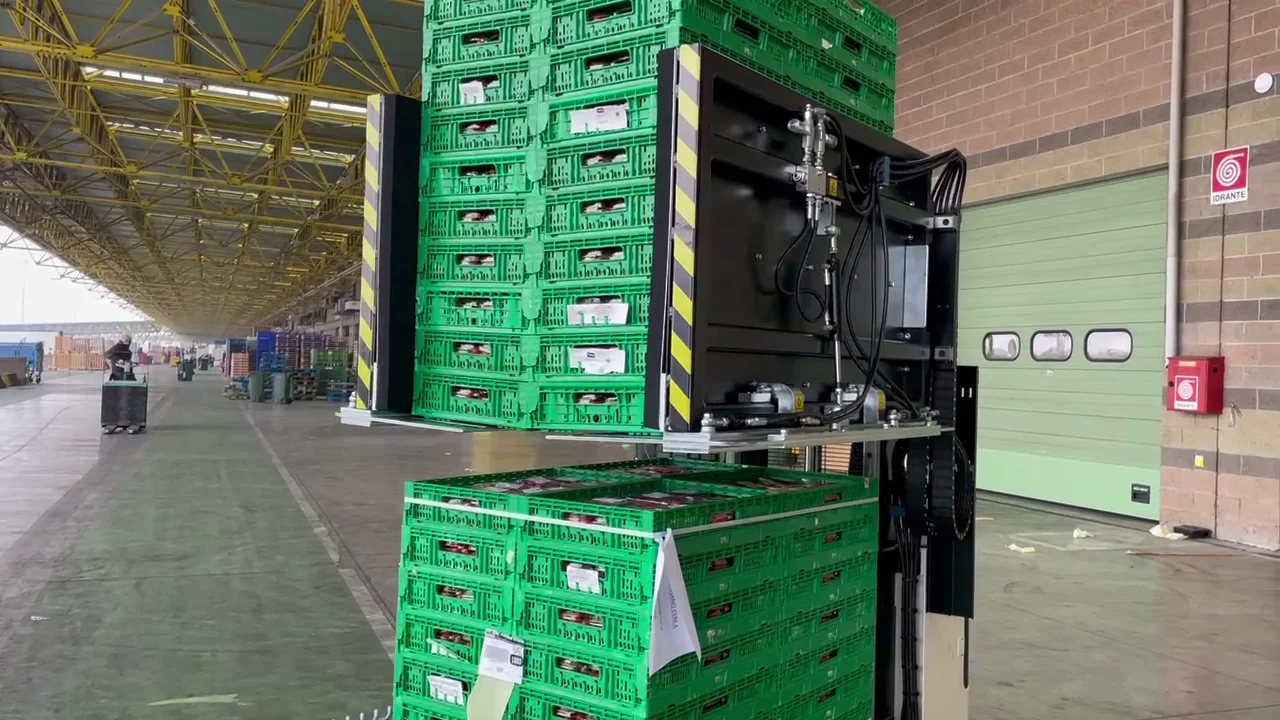 Best patented Toppy Pallet changer machine Falcon Wings transporter  for food company