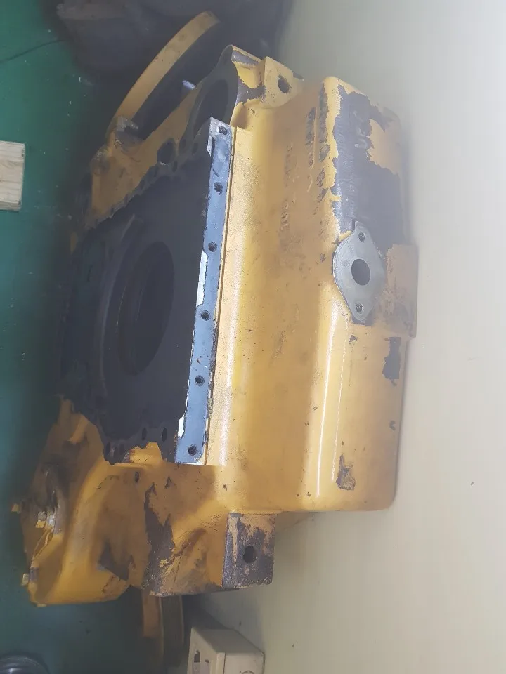 1443527,3710611 .. кожух маховика. Cat б/у хорошие детали. 735.735b. 740B.3406E.C15.C16.D350E.D400E. Кожух gp маховик. D8R.3406C