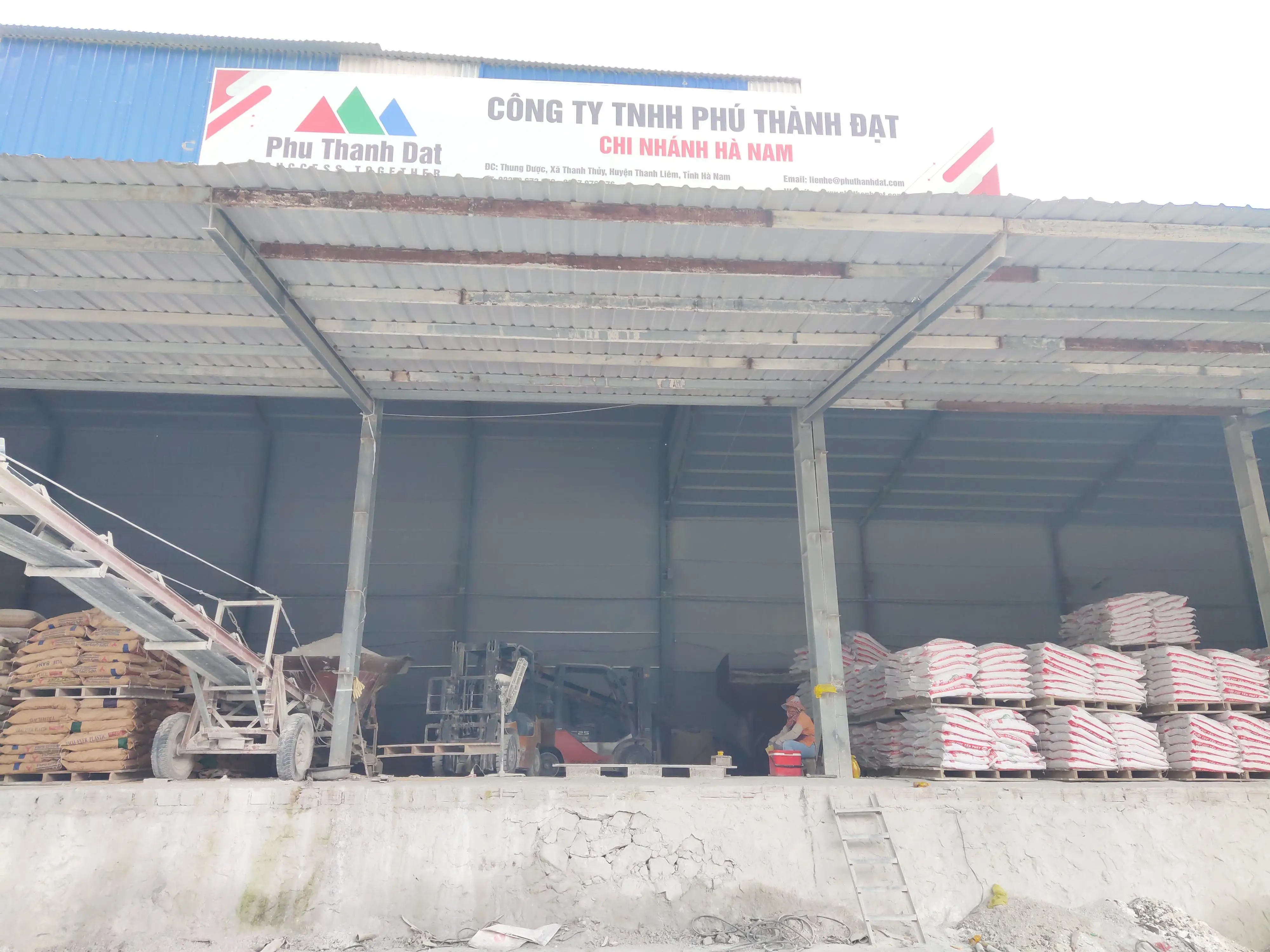 Best Price Quick Lime // Calcium Oxide CaO 90% Min // Viet Nam Supplier