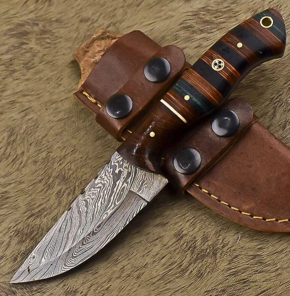 2022 Mini Pocket Carry Knife Fixed Blade Hand Made Skinning Knife Damascus Steel Knife With Leather Bag