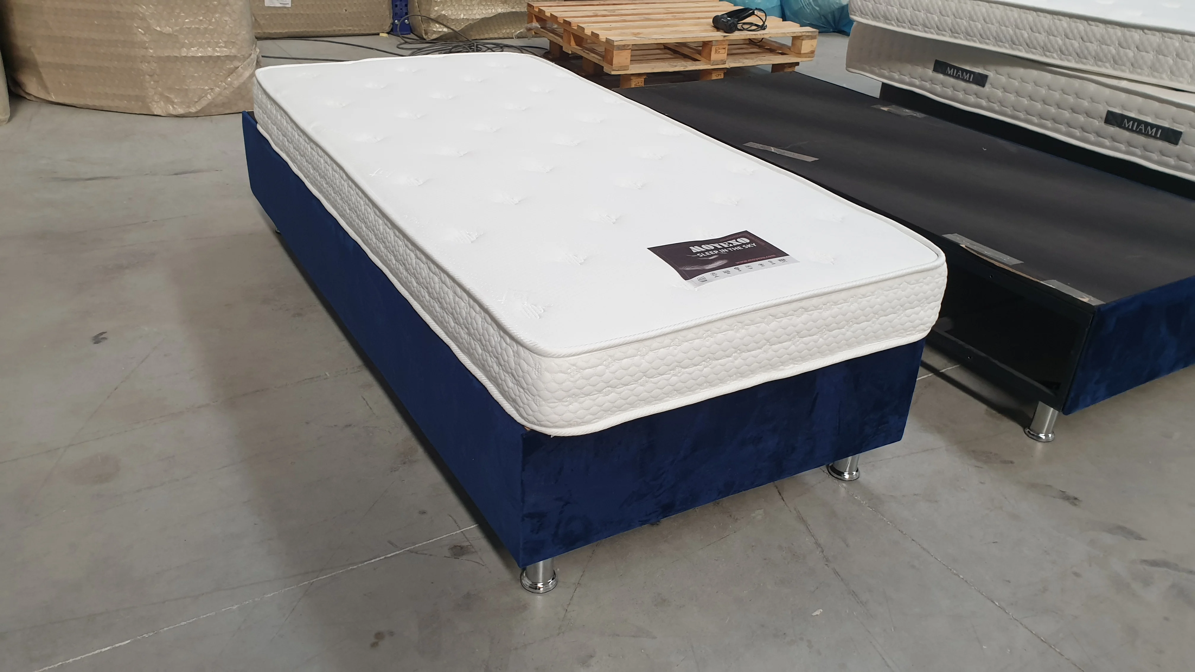 Recyclable Memory Foam Mattress in a Box Roll Pack Any Sizes for Bedrooms Hotels Dormitories NATO United Nations