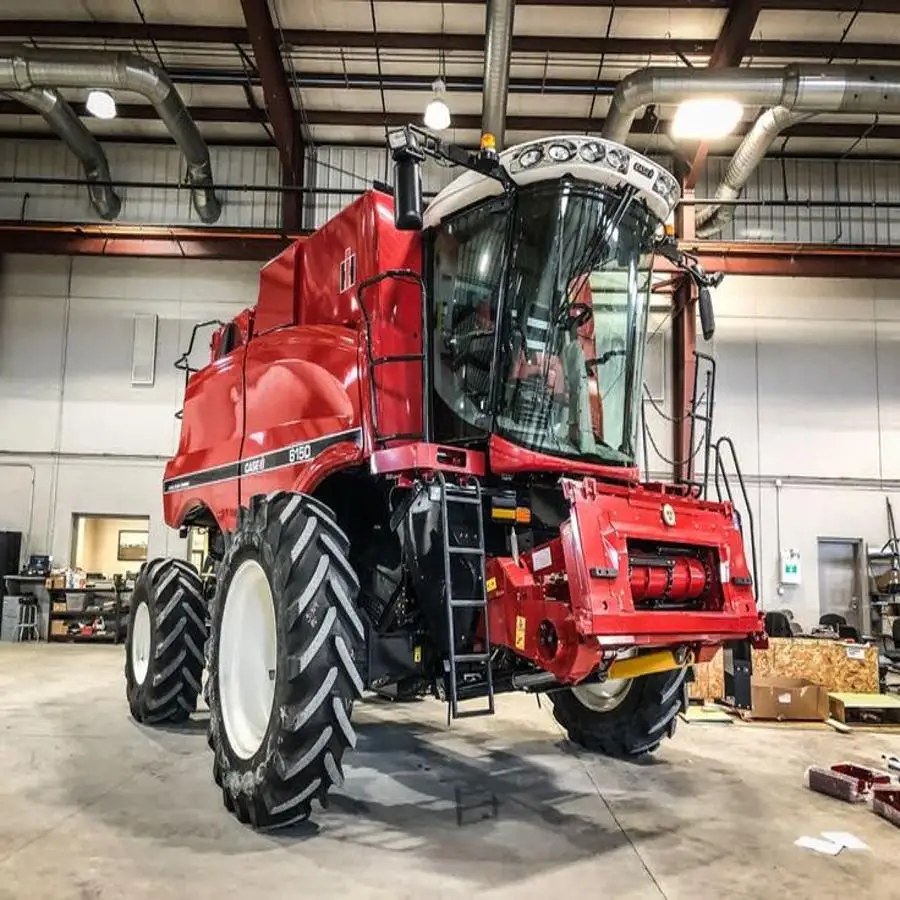 New Quality Agriculture Machinery Combine Harvester For Rice And Wheat Best Price In Stock Available For Sale