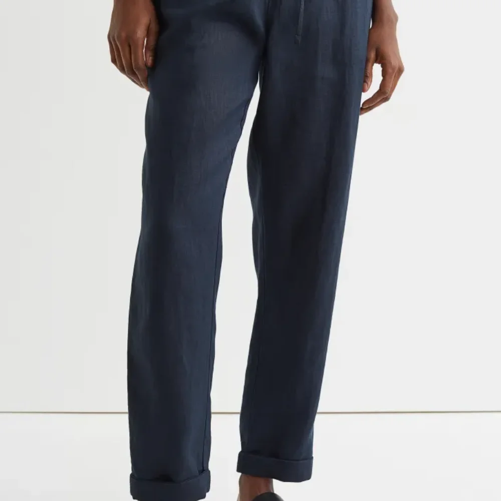 Wholesale Women White Cotton Satin Pakistani Trousers Embroidered At Bottom Hem custom size packing