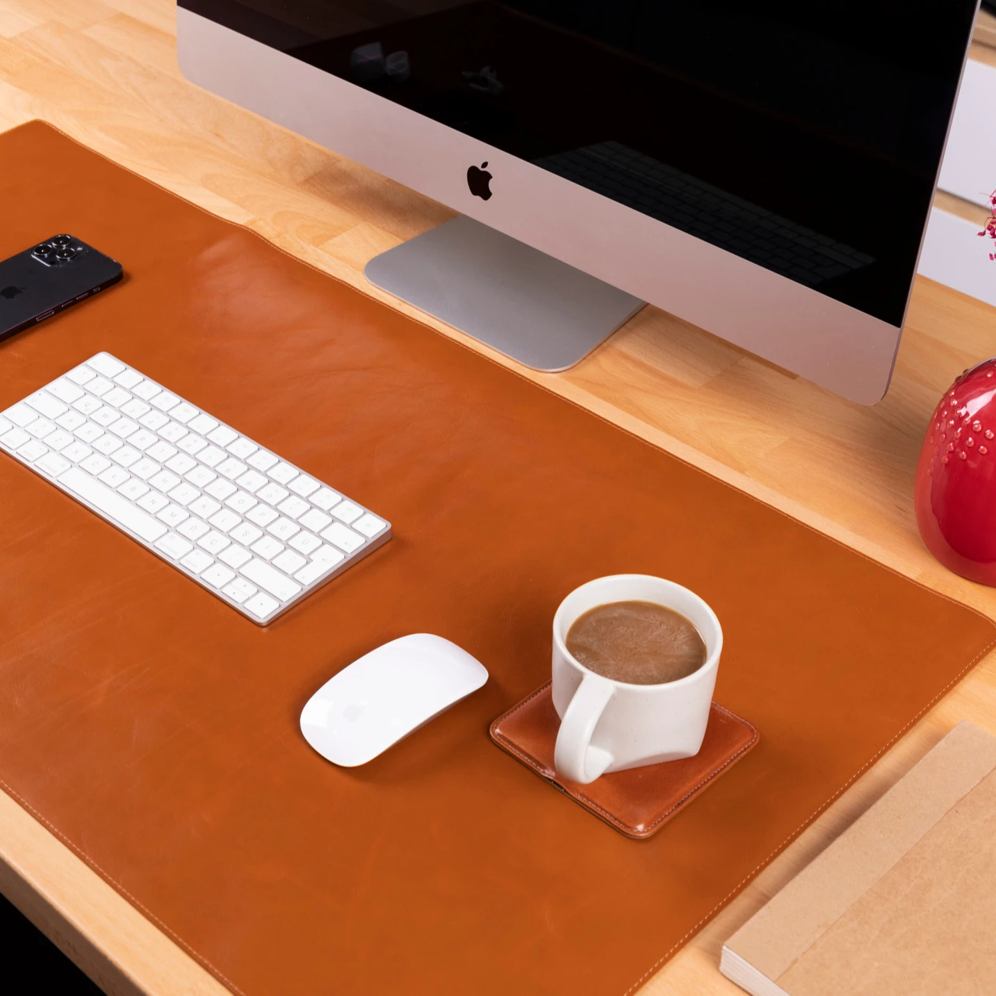 Genuine Leather Handmade Desk Mat Blotter Premium Leather Customize with Cylinder Package High Quality Workmanship Computer Pad