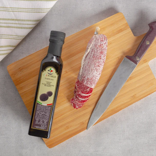 Premium Quality Extra Virgin Olive Oil Made in Italy Flavored Black Truffle Itaworld For Restaurant