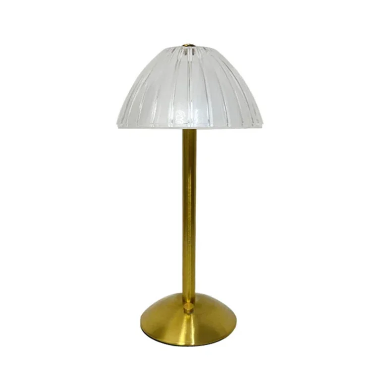 Gold Plated Customized Design Table Lamp With White Fabric Shade For Bedroom Hotel Decorative Use Desk Lamp In Wholesale