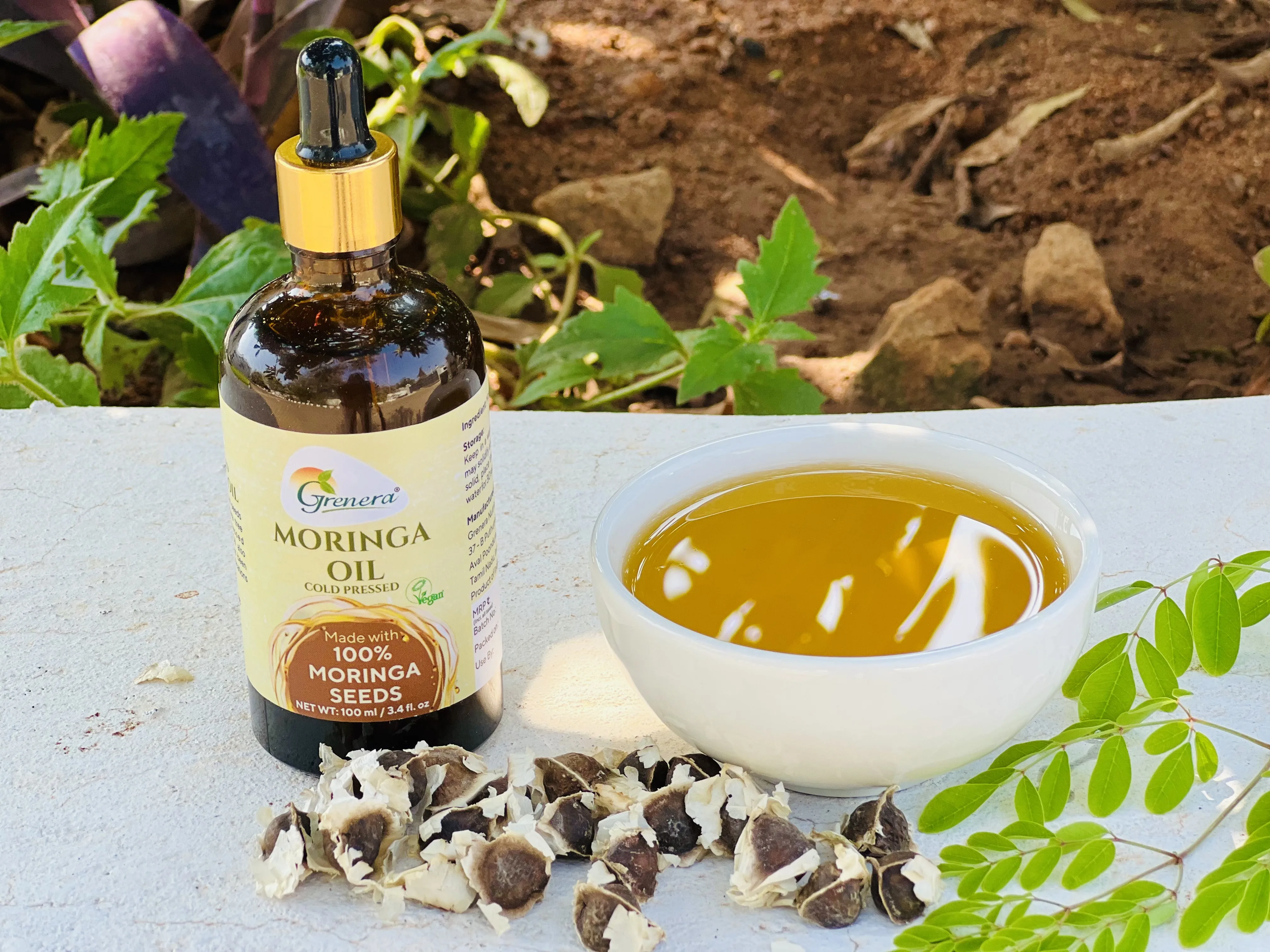Biggest Indian Supplier Top Quality Cold Pressed Moringa Oleifera (Malunggay) seed Oil for cosmetic Industries