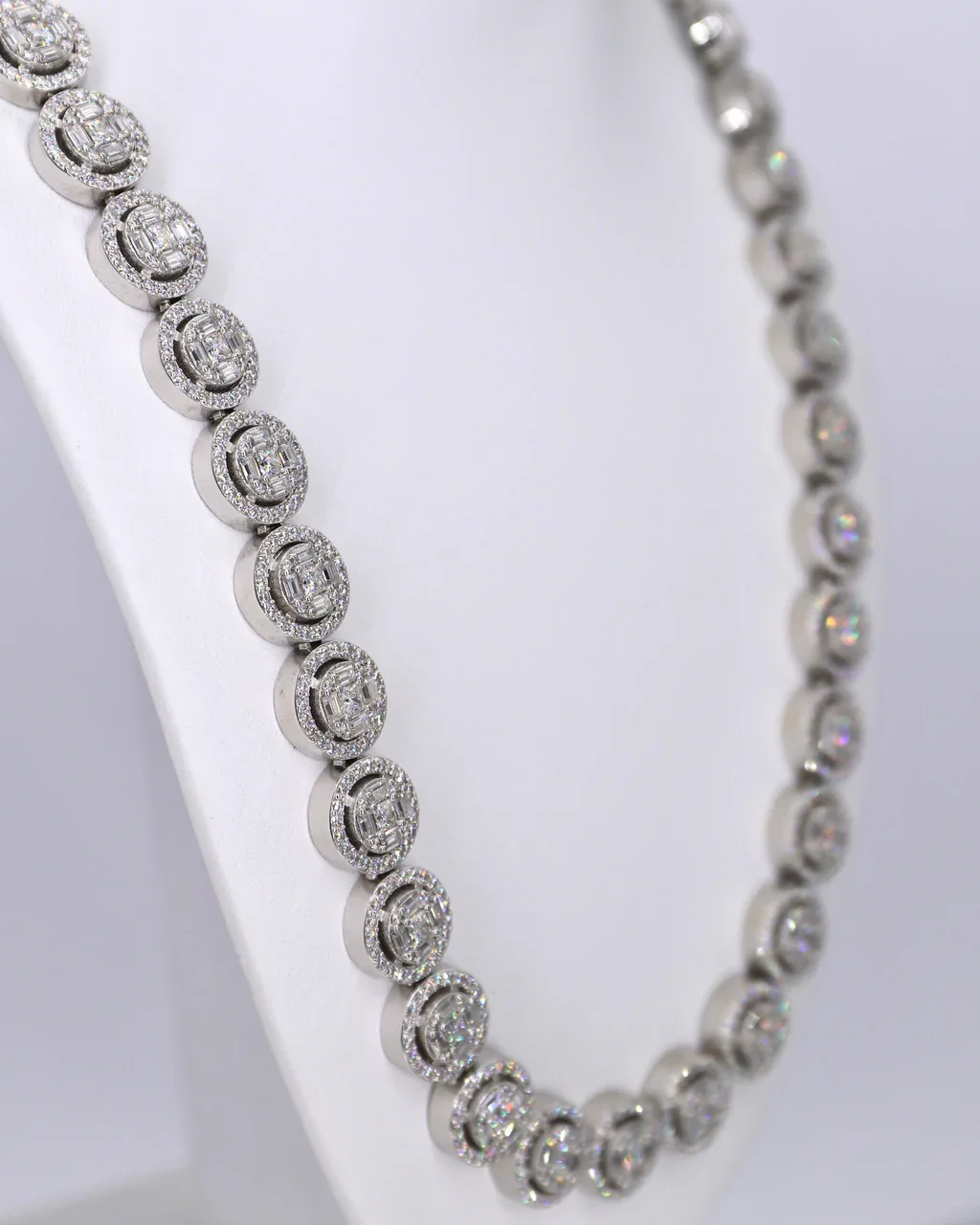Luxury Men and Women Fine Jewelry Round Cluster 13mm Cuban Moissanite Chains for Anniversary Gifting Options