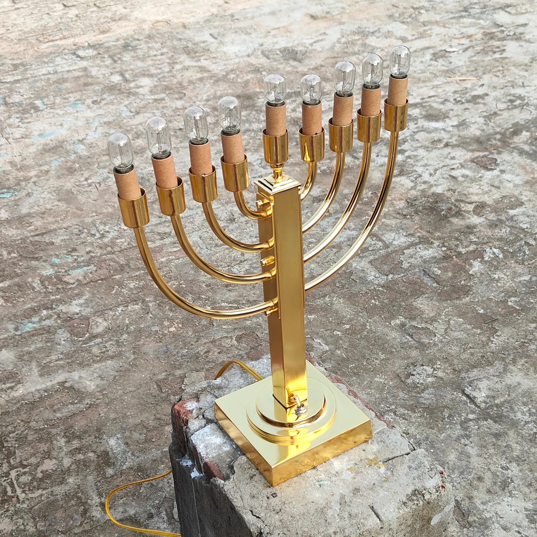 Gold Plated 18.5 Inch 9 Branches Menorah Home Decoration Jewish Chanukah Hanukkia for Israel Temple Hanukkah Menorah