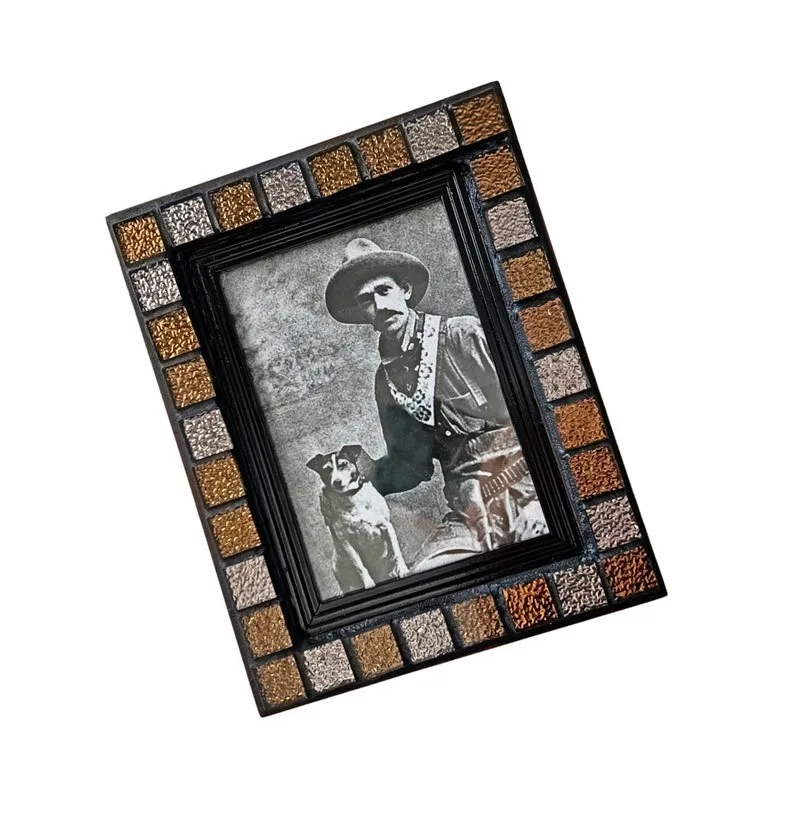 Handmade Nature-Inspired Resin Frame Semi-Precious Stones and Resin Gemstone Mosaic Picture Frame