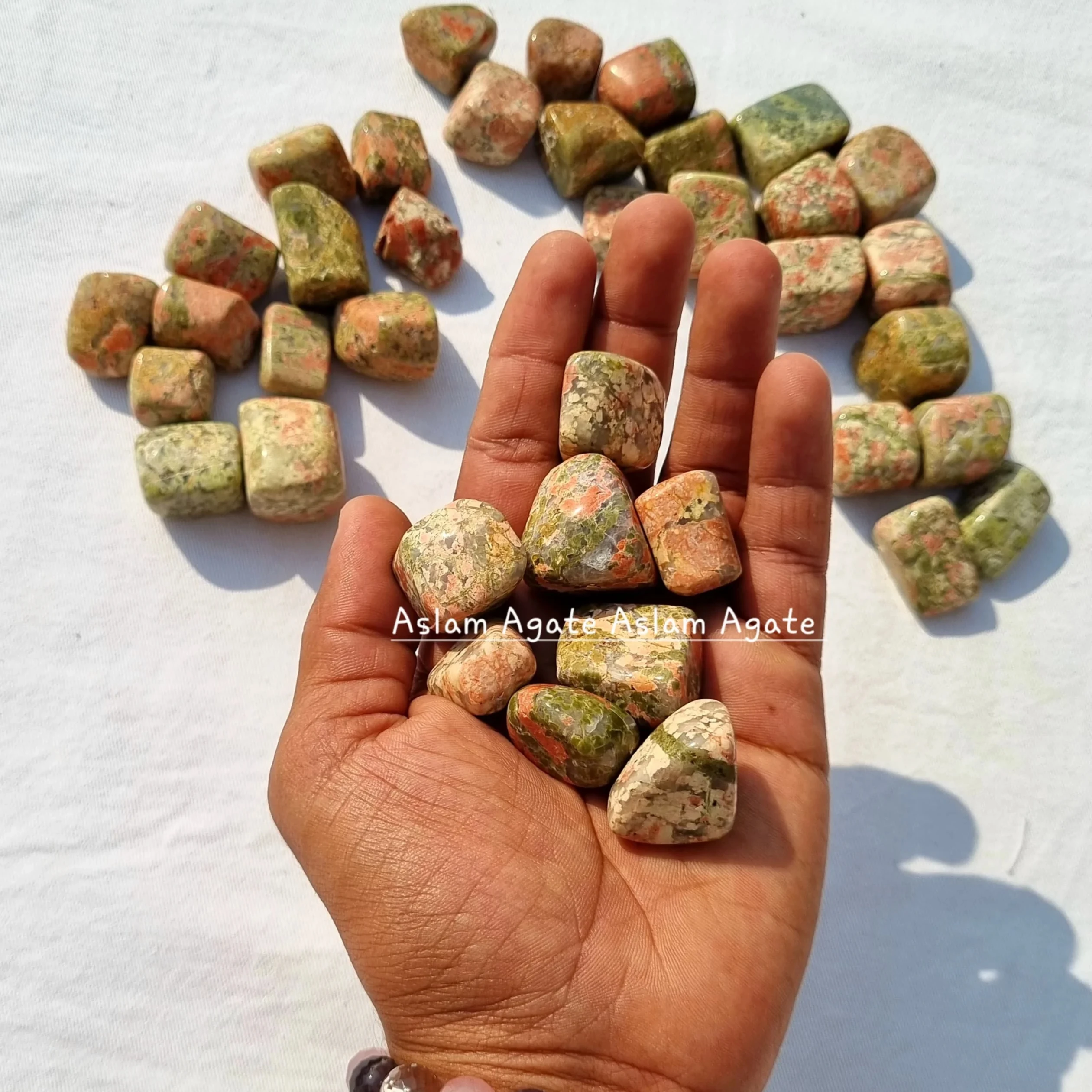 Hot Sale High Quality Natural AFRICAN UNKITE JASPER Tumbled StoneS / Healing Tumbled Stone For Meditation UNAKITE Pocket Stones