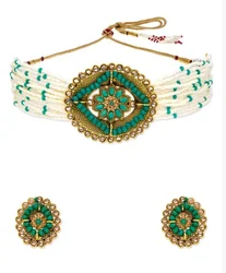 New Design Antique Choker Necklace Set in Gold finish Green Artificial Stone Indian Fashion Jewelry Choker Necklace Sets 2022