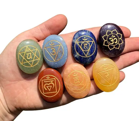 Seven Chakra Stones  worry stones engraved chakra set7 Chakra Set Engraved Gemstone Reiki Crystal Stone ; For sale High Quality