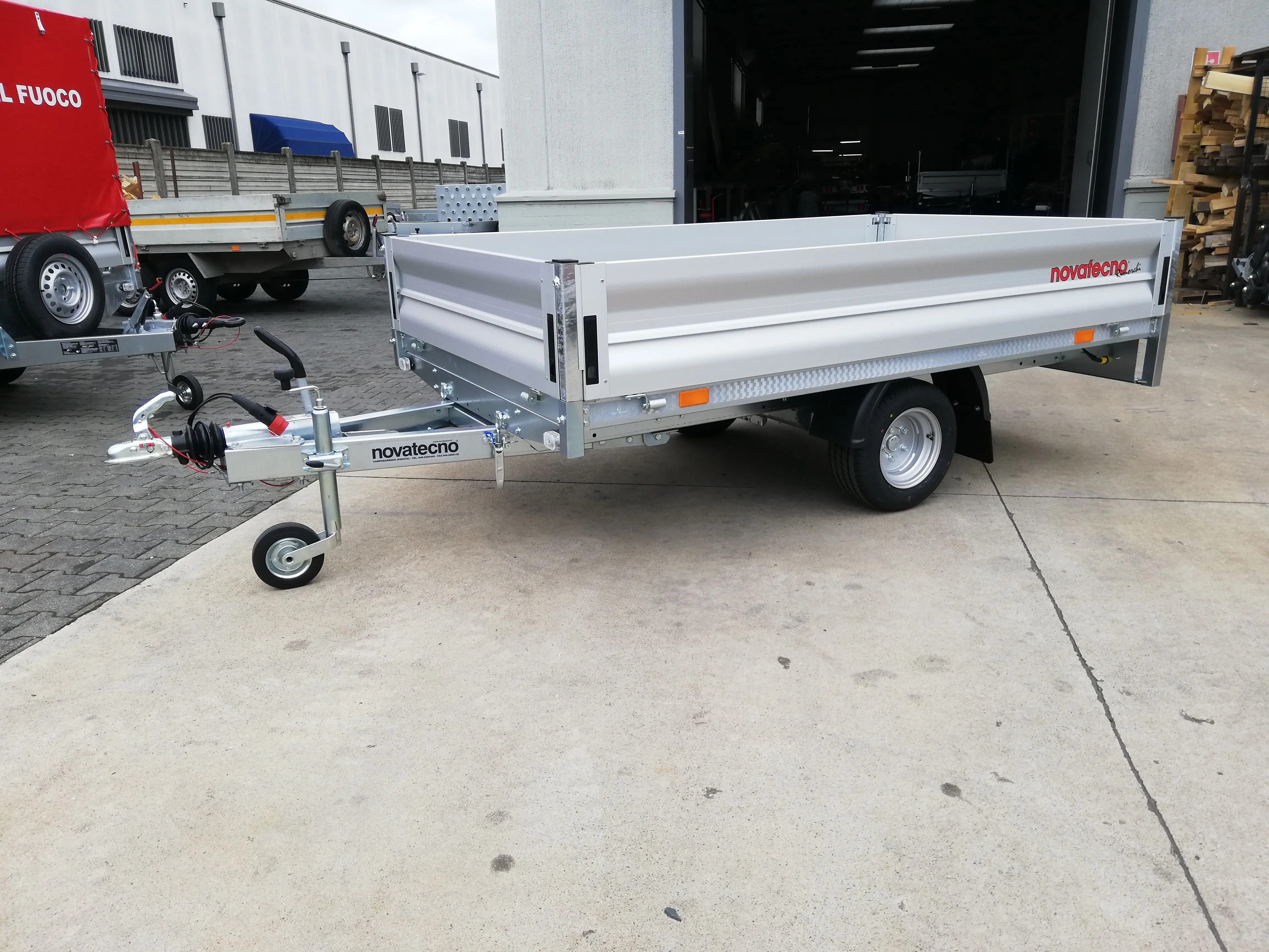 Italian quality trailer 185 MTE 3000 R CF braked for work hobby robust versatile and compact