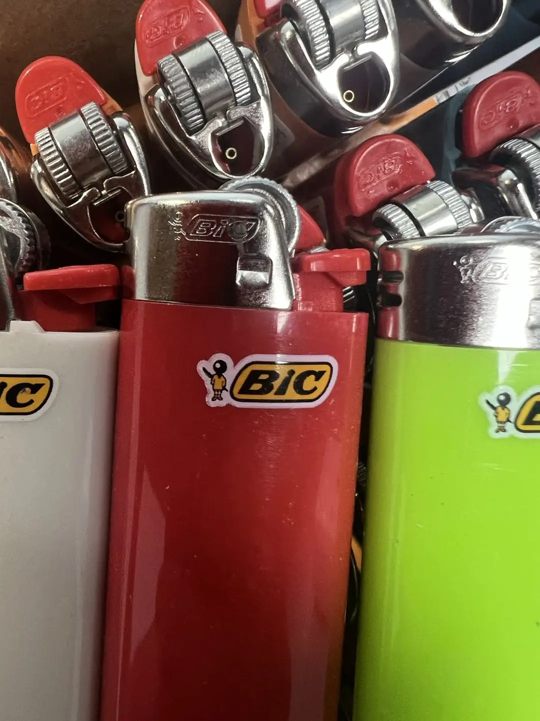США склад spot bic j6 зажигалка
