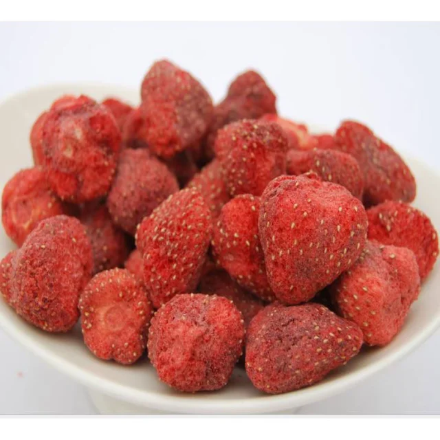 GOOD QUALITY Freeze Dried Strawberry with GOOD PRICE in BULK order/ Wholesale High Quality Vietnam Fruit.