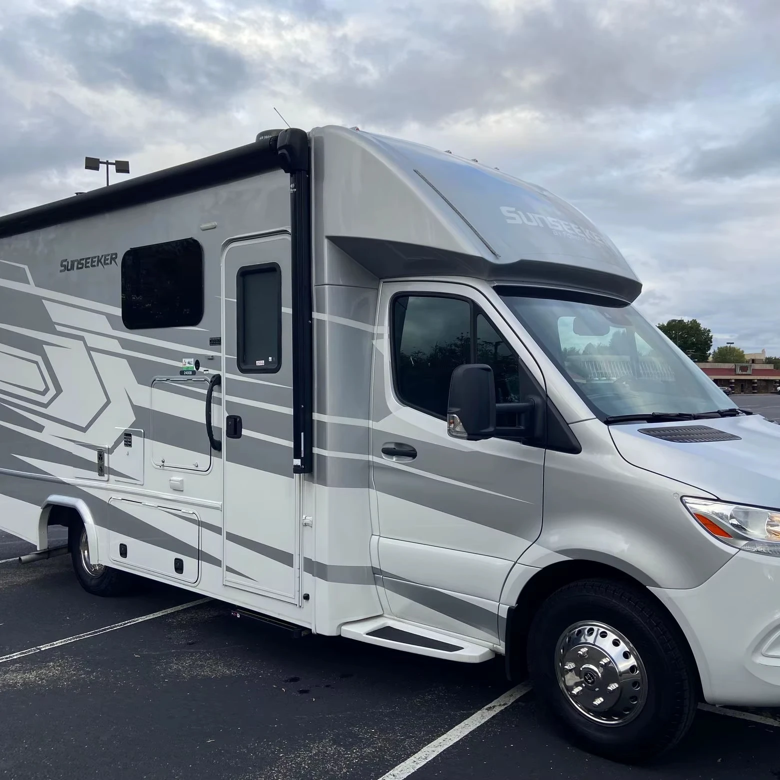2021 MercedesBenz Sprinter 3500XD Sunseeker ~ 4200 миль дом на колесах класса C турбодизель V6 кровать Queen-Size