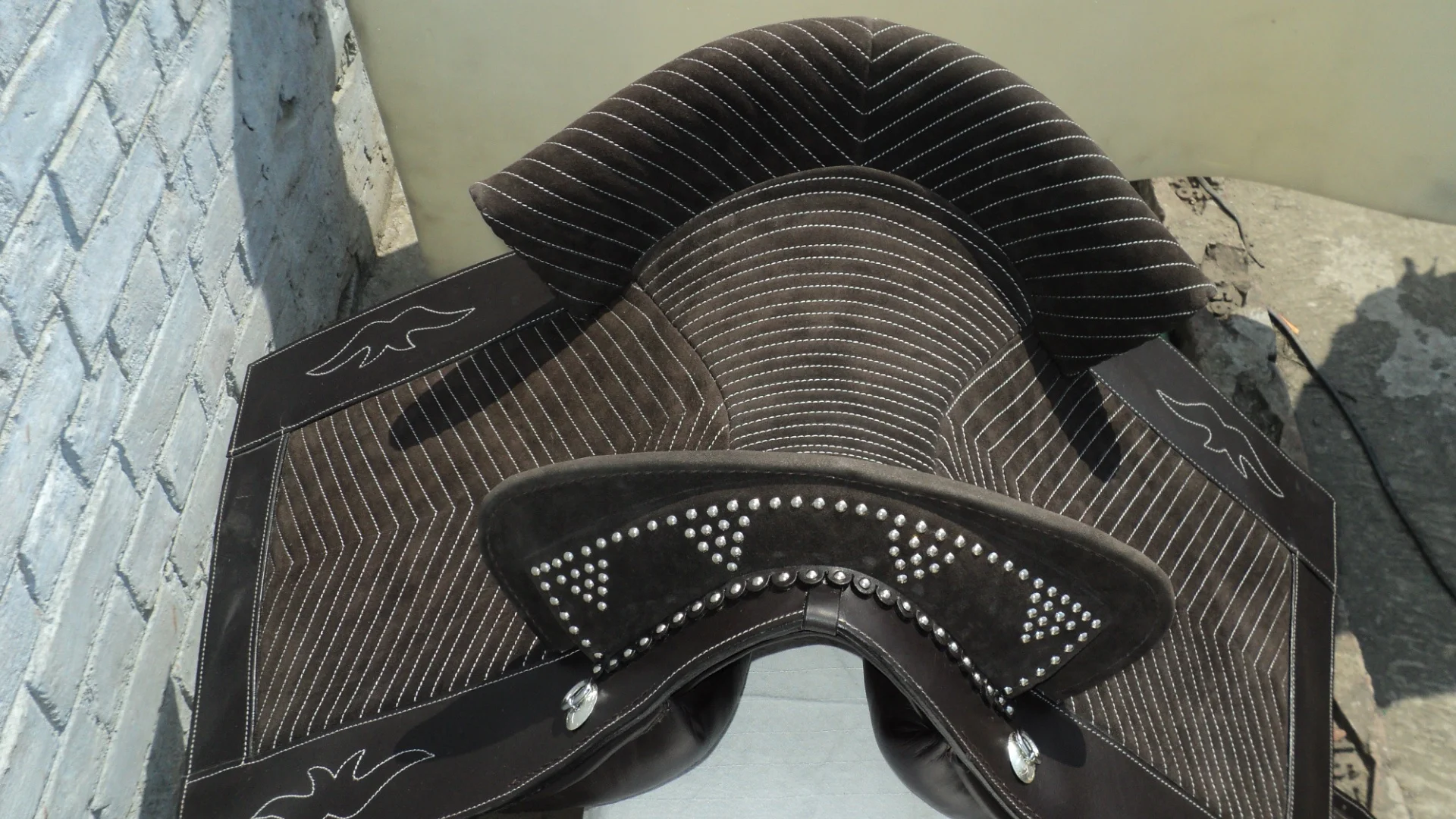 SPANISH VAQUERA HORSE SADDLE WHOLESALE SPANISH HORSE SADDLE QUILTED SEAT WOODEN TREE CUSTOMIZED SPANISH HORSE SADDLE