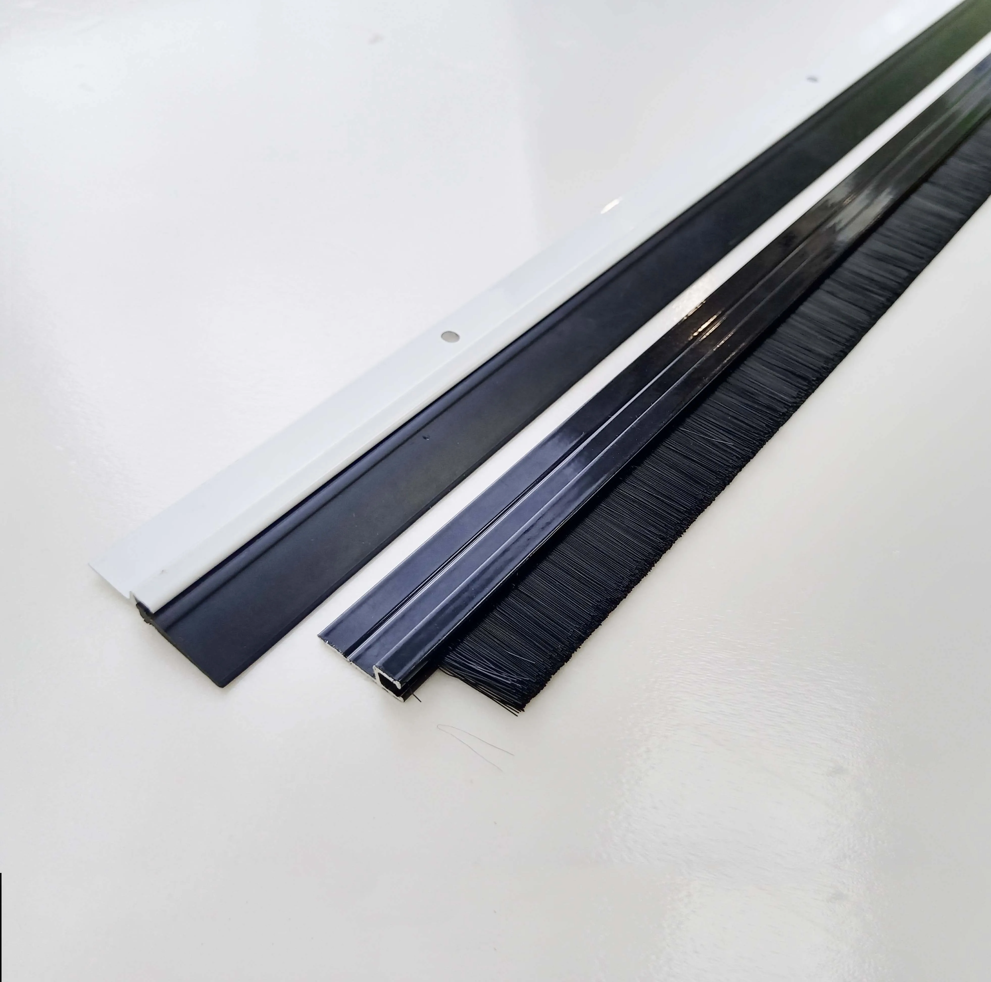 White and Black Aluminum Garage Door Seal Brush for Door Gap Anti- dust Door Bottom Brush strip