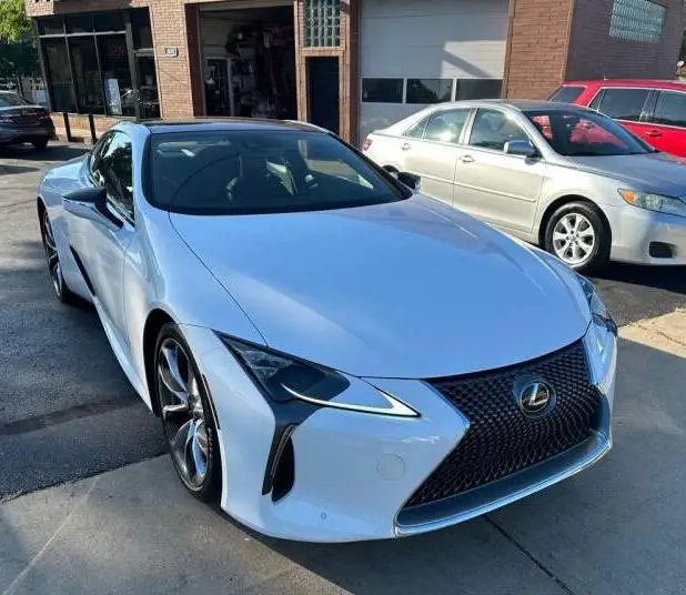 Б/у Lexuss LC500 5.0L Sport Coupe Automatic 22022/2023 модель 100% отлично работает без происшествий гарантия 1 год.