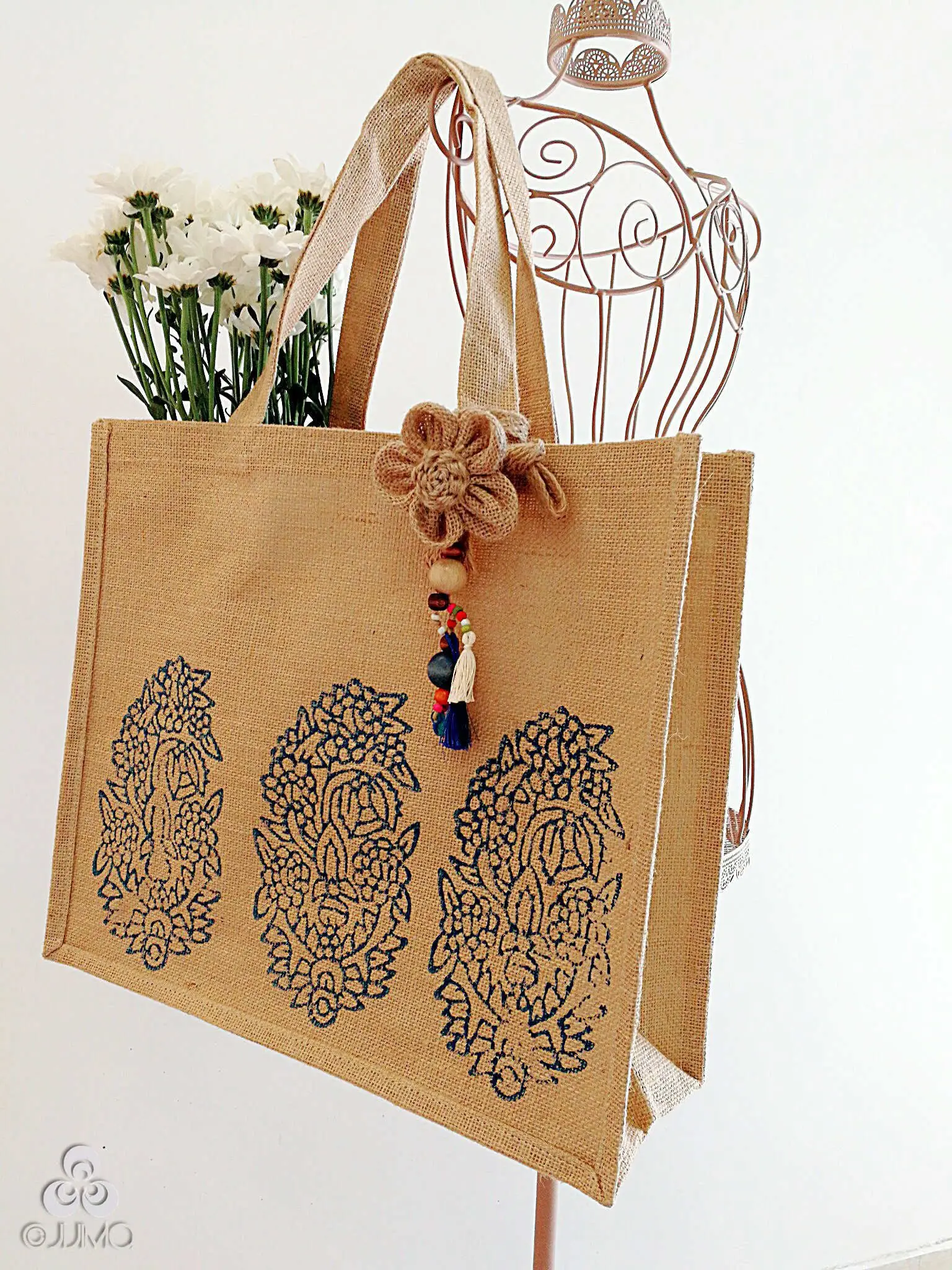 Hot Sale Simple and Beautiful Printed Jute Tote Bag with Custom Logo Design Print Fashion Grocery Shopping Bag for Men and Women