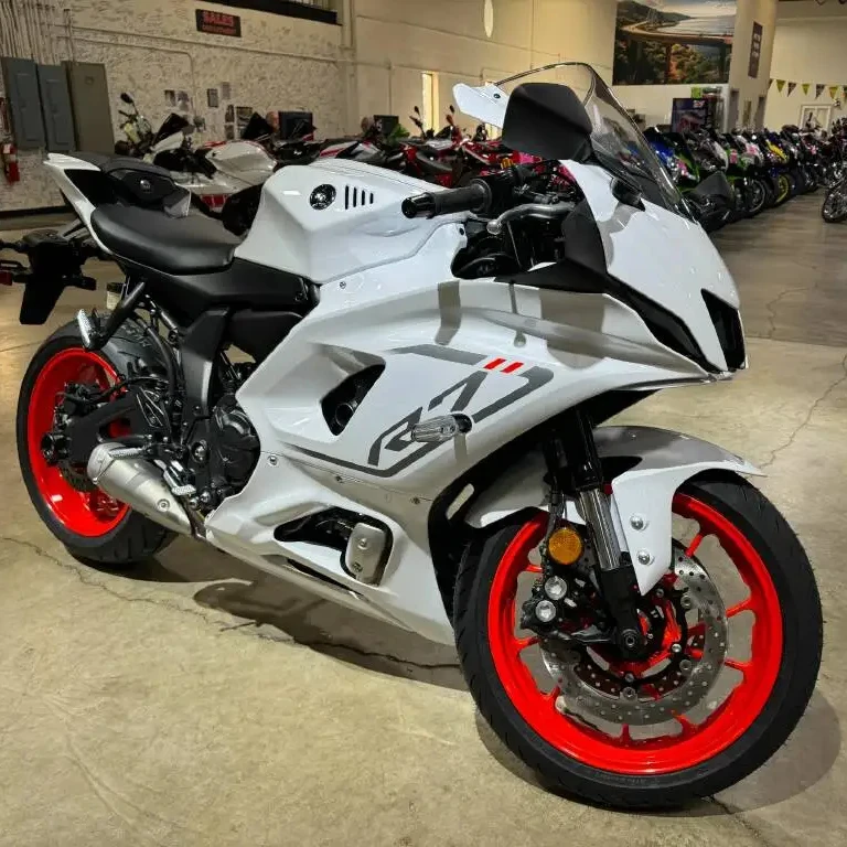 USED 2023 Yamaha YZF-R7