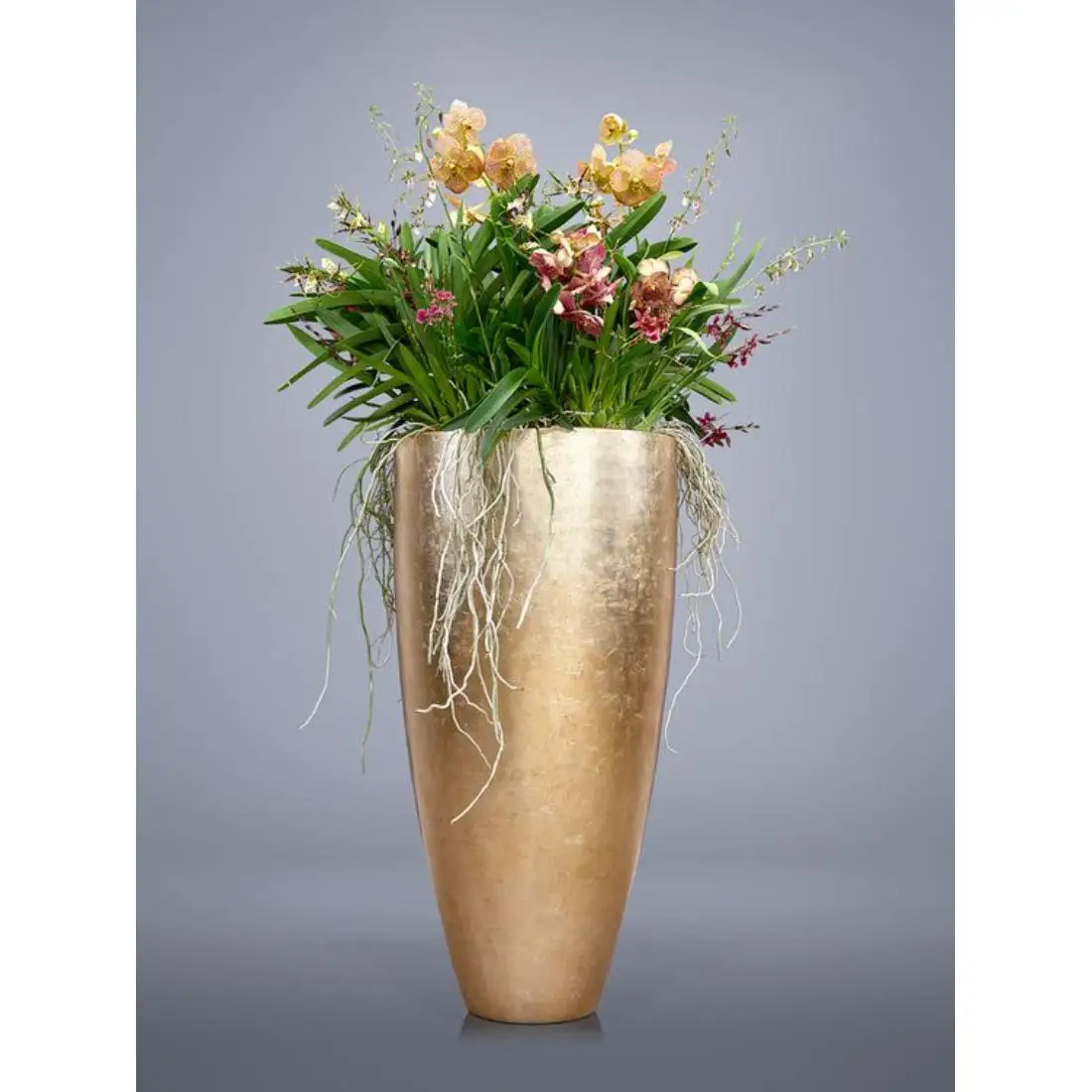 Nordic Style Base Floor Flower Vase in Copper Tone Gold Plated Top Flower Pot European Modern Style Planter Flower Vase